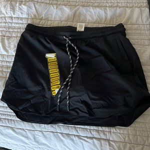Black skort